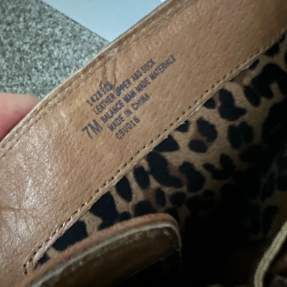 Sofft brown riding boot. Womens sz 7 - Picture 6 of 7